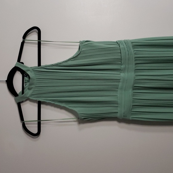 Zara Green Halter Jumpsuit with Flowing Wide-Leg Design Medium - Picture 6 of 16
